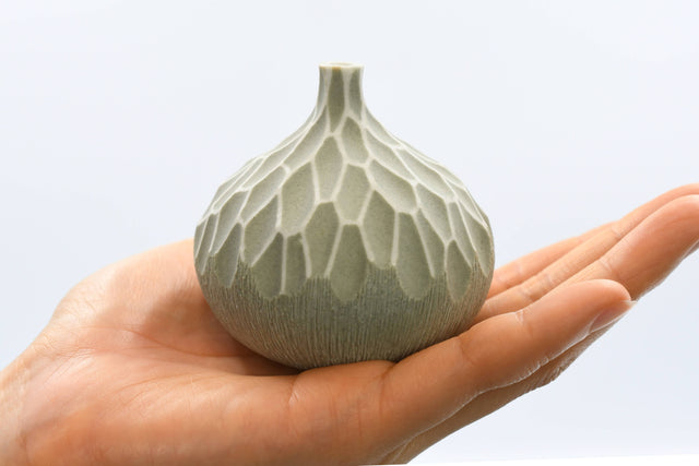 PORCELAIN CONGO BUD VASE  •  S