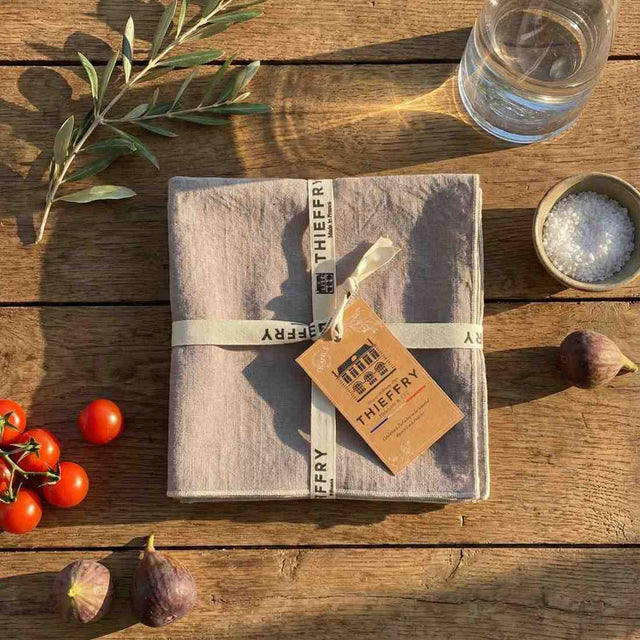 THIEFFRY CONTRAST TRIM NAPKIN, BISQUE | TABLETOP : TEXTILES : TABLE LINENS