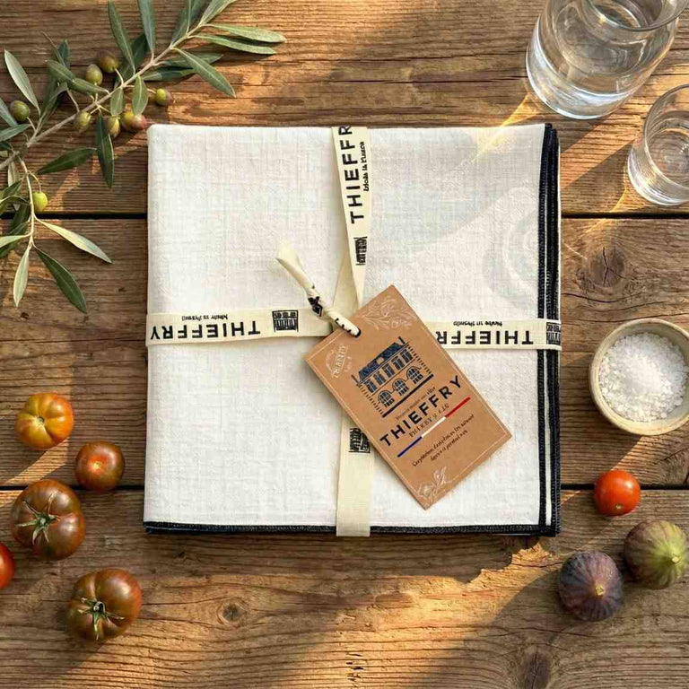 THIEFFRY CONTRAST TRIM NAPKIN, WHITE | TABLETOP : TEXTILES : TABLE LINENS