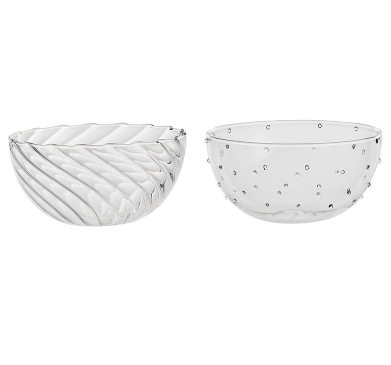 LIVENZA BOWLS  | ENTERTAINING