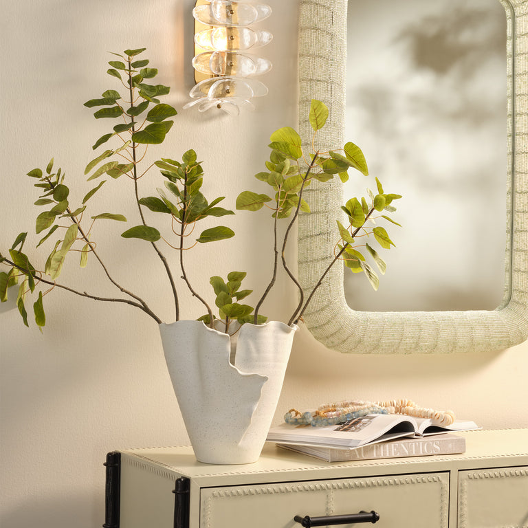 FLOUNCE VASE