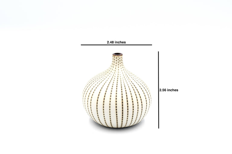 PORCELAIN CONGO BUD VASE  •  S