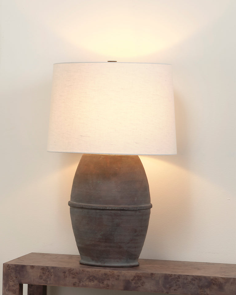 ANTIQUITY TABLE LAMP