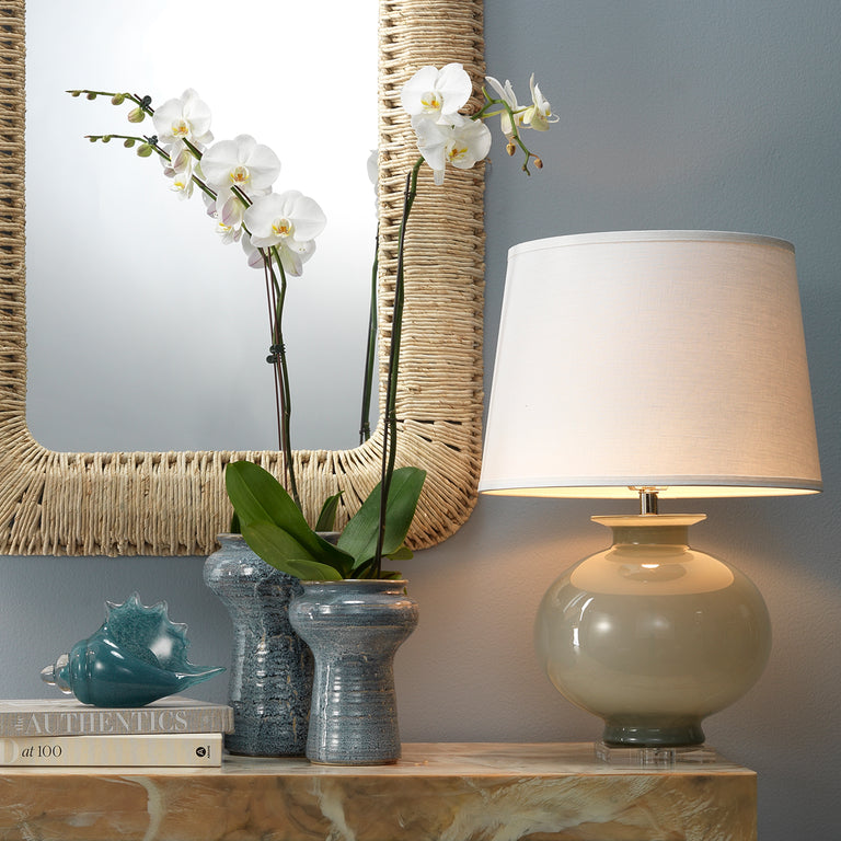 HEIRLOOM TABLE LAMP