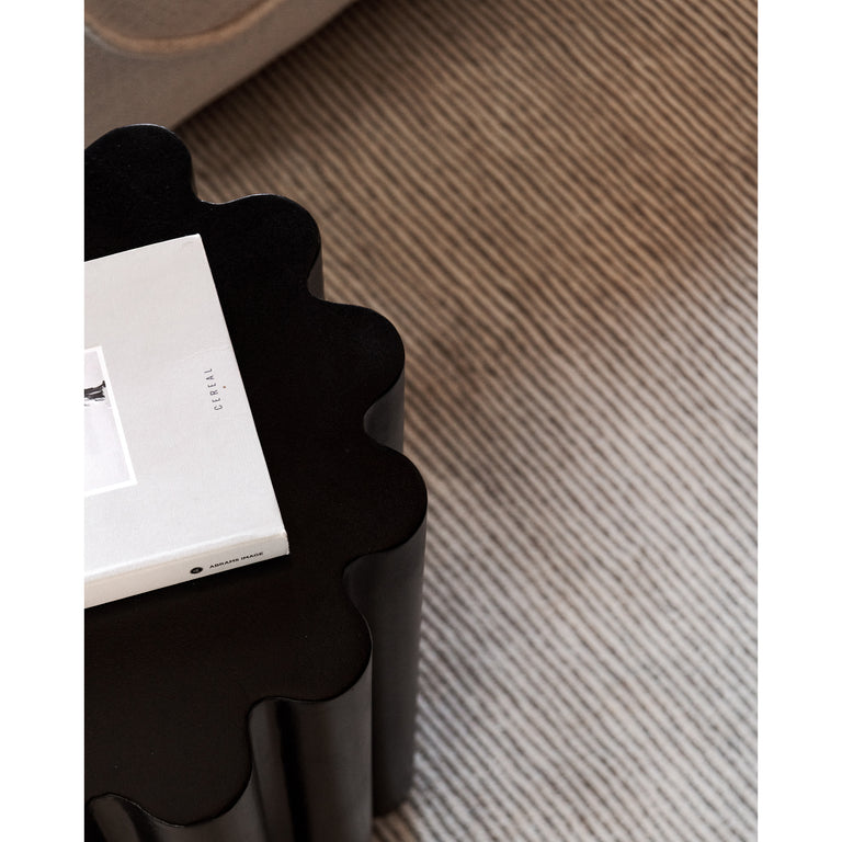 TAFFY ACCENT TABLE BLACK