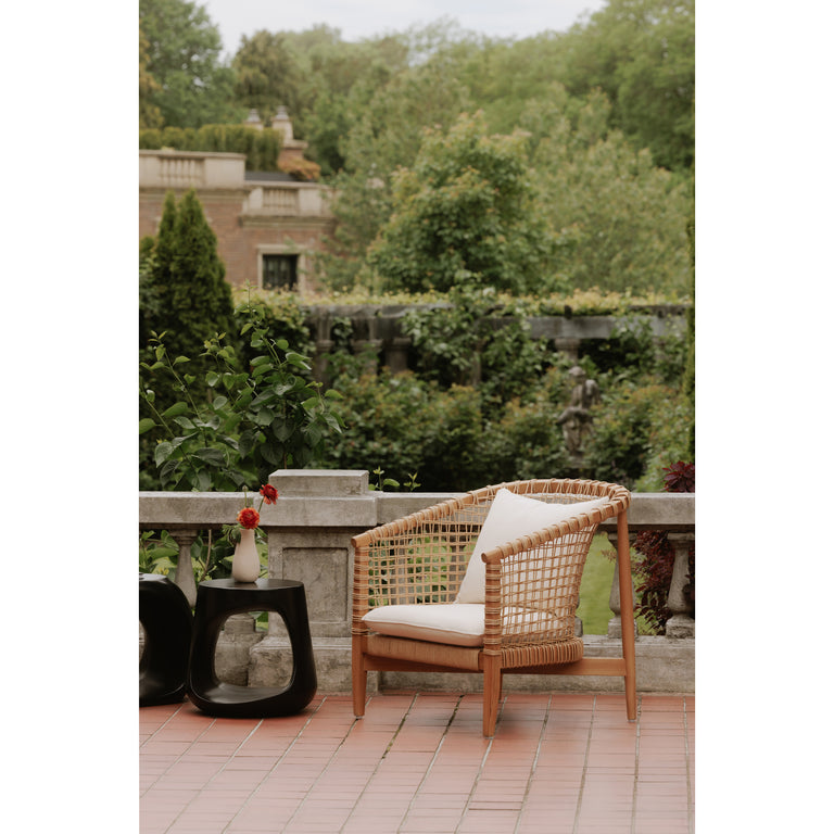 KUNA OUTDOOR LOUNGE CHAIR WHITE