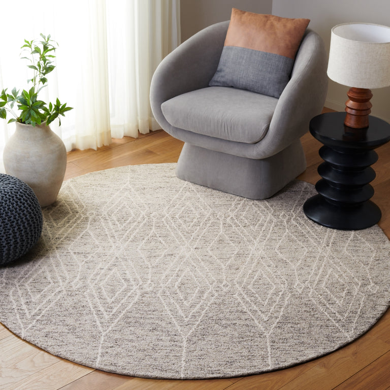 TYKKYLAINEN | RUGS