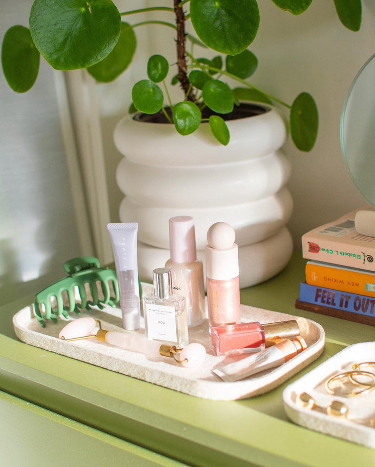 The Medium Tray
