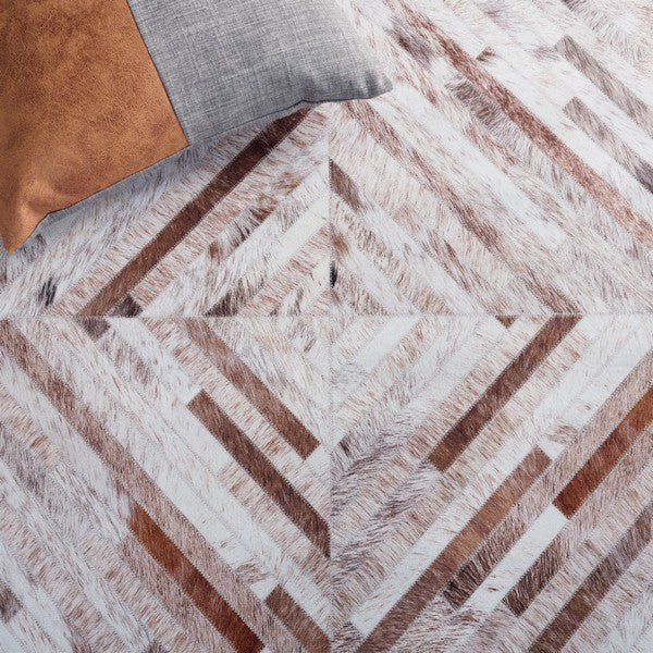 MORENO FAUX HIDE 526
