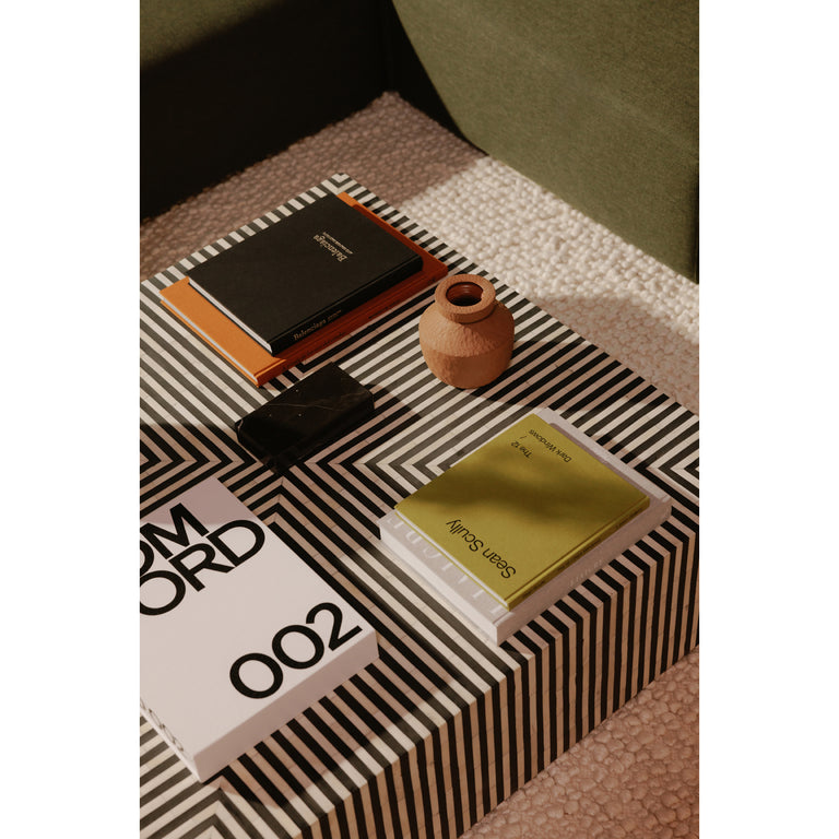 TERNING COFFEE TABLE BLACK AND WHITE