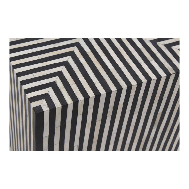 TERNING SIDE TABLE BLACK AND WHITE