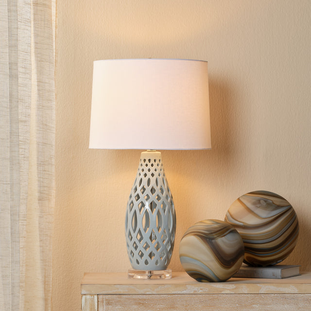 FILIGREE TABLE LAMP