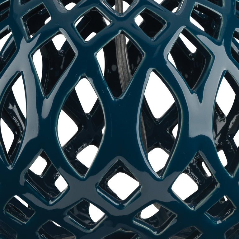 FRETWORK TABLE LAMP