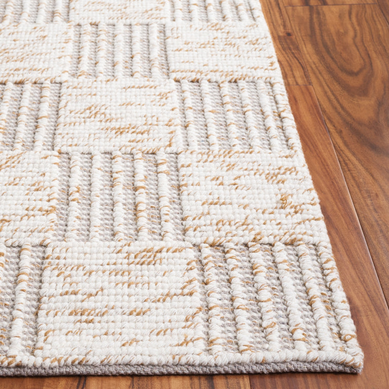 ENGGU HAND LOOMED RUG