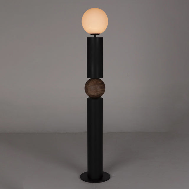 MAX FLOOR LAMP | LIGHTING