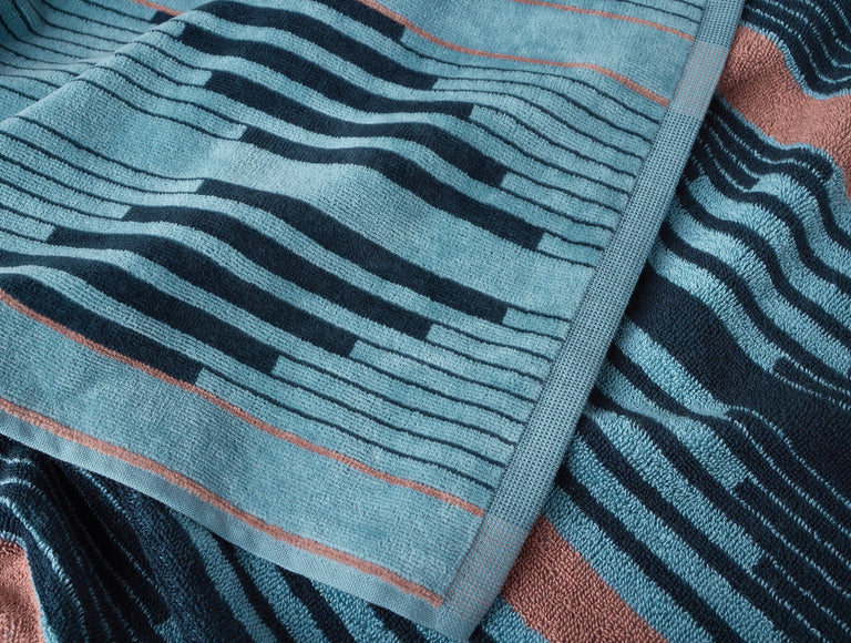 MORELIA ORGANIC BEACH TOWEL 