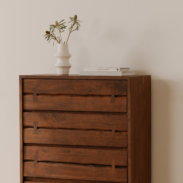 MADAGASCAR CHEST BROWN