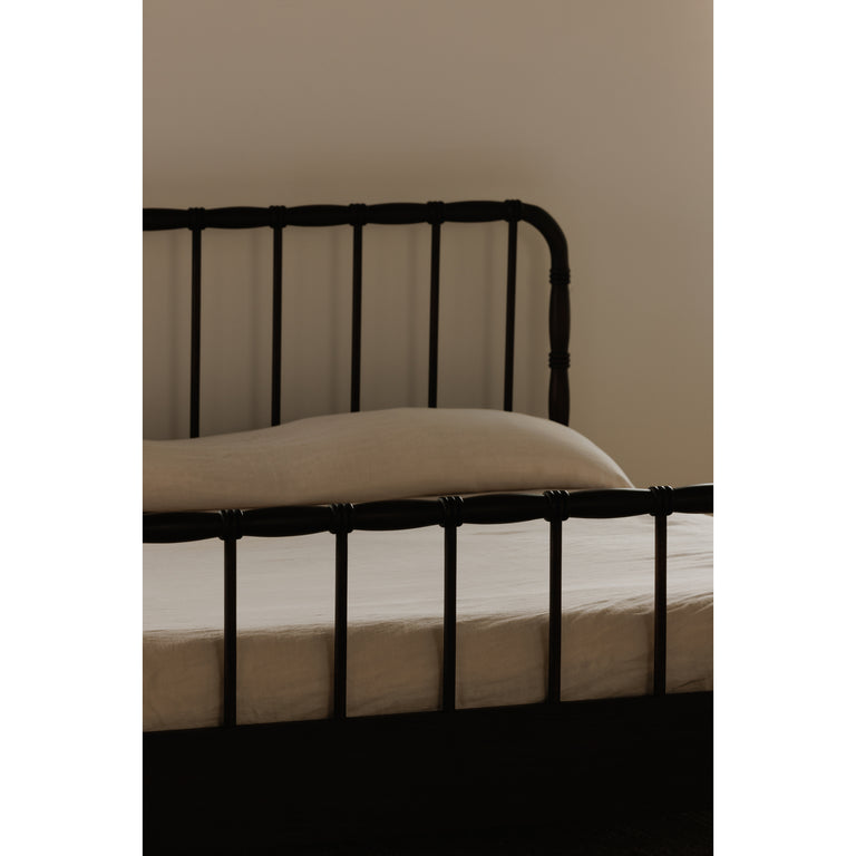 VIVIAN KING BED DARK BROWNN