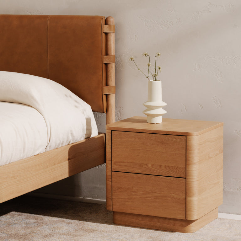 ROUND OFF SMALL NIGHTSTAND LIGHT OAK BROWN
