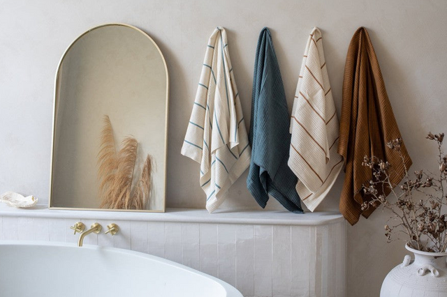 ZARIMA HANDWOVEN ETHIOPIAN COTTON WAFFLE BATH TOWEL | BATH
