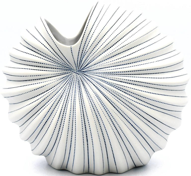 PORCELAIN PALM VASE  •  M