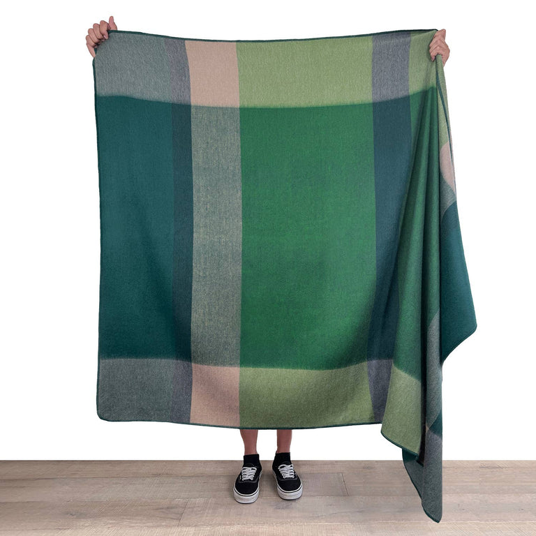 ALPACA THROW BLANKET • ALPINE | THROWS