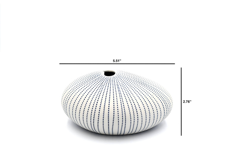 PORCELAIN PEBBLE BUD VASE  •  MX