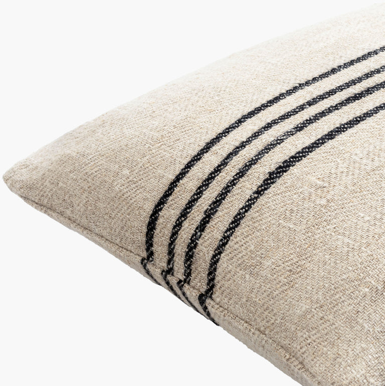 BRETT | PILLOWS