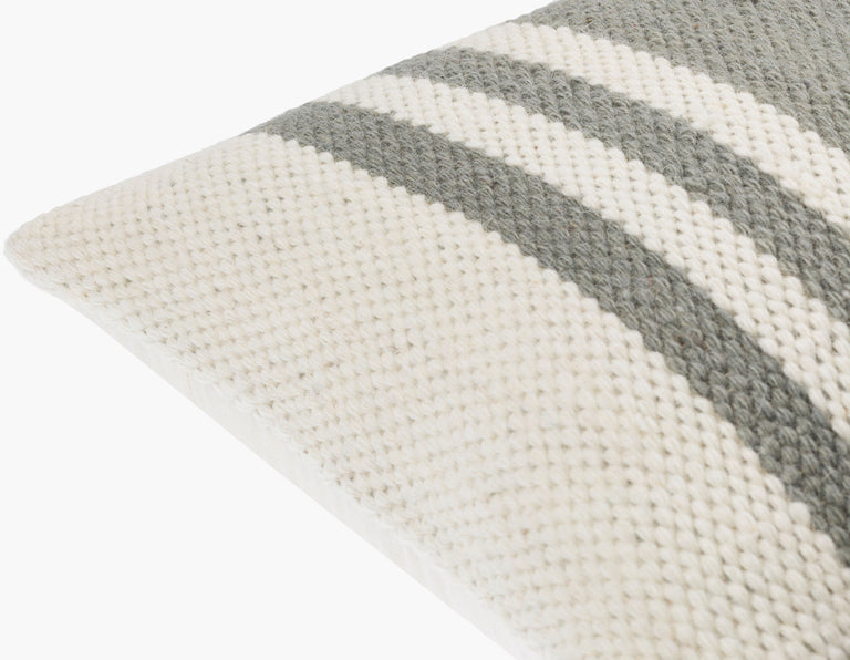 BRETT | PILLOWS