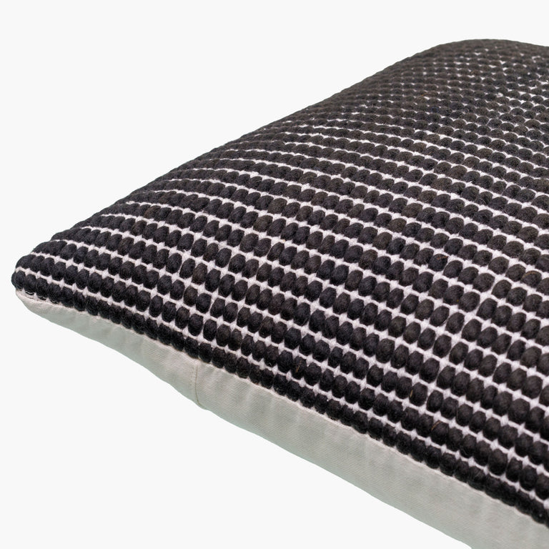 CHUNKY GRID | PILLOWS