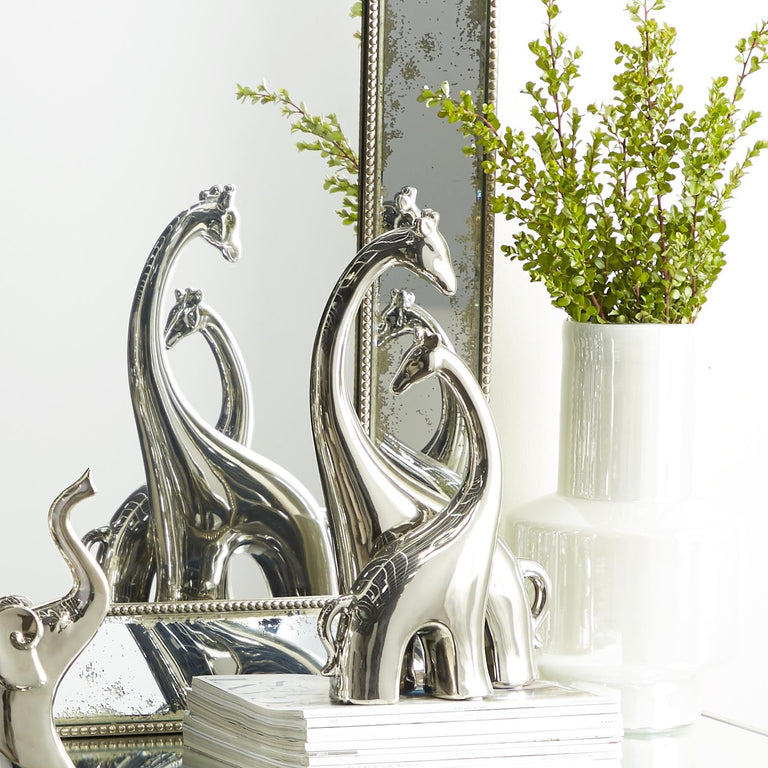 SILVER CERAMIC HUGGING GIRAFFES | FIGURINE