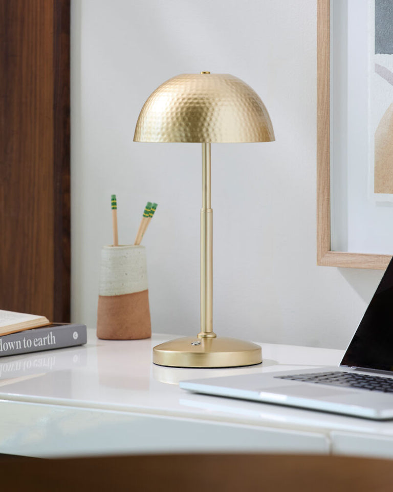 ELVAS TABLE LAMPS | LIGHTING