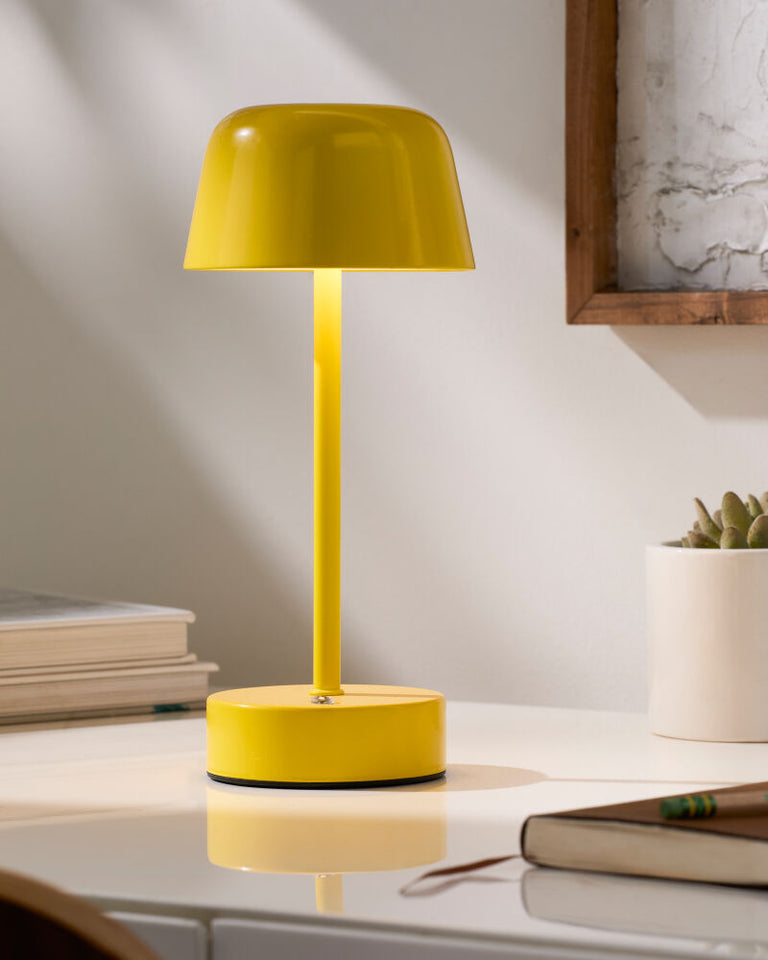 FURNAS TABLE LAMPS | LIGHTING