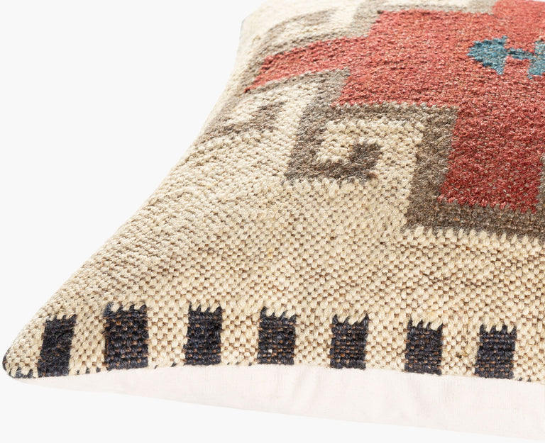 GADA | PILLOWS