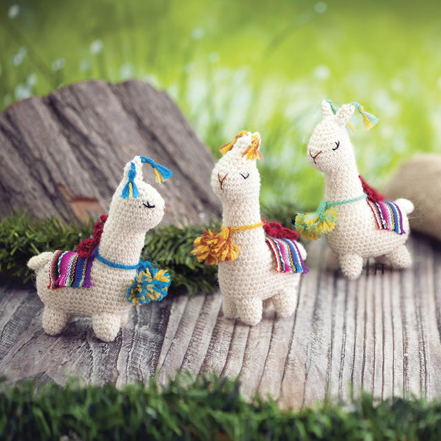 CROCHETED WOOL LITTLE LLAMAS (PERU)