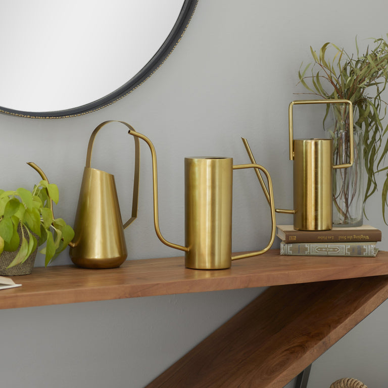 GOLDEN WATERING CANS | FLORA