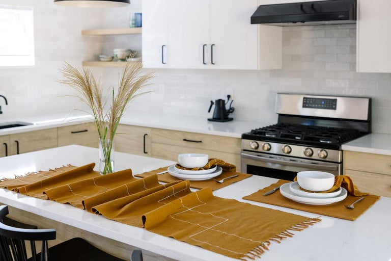 RIFT VALLEY HANDWOVEN ETHIOPIAN COTTON TABLE RUNNER | ENTERTAINING