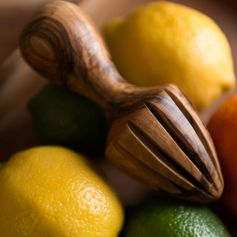 OLIVE WOOD CITRUS PRESS | GADGETS & TOOLS