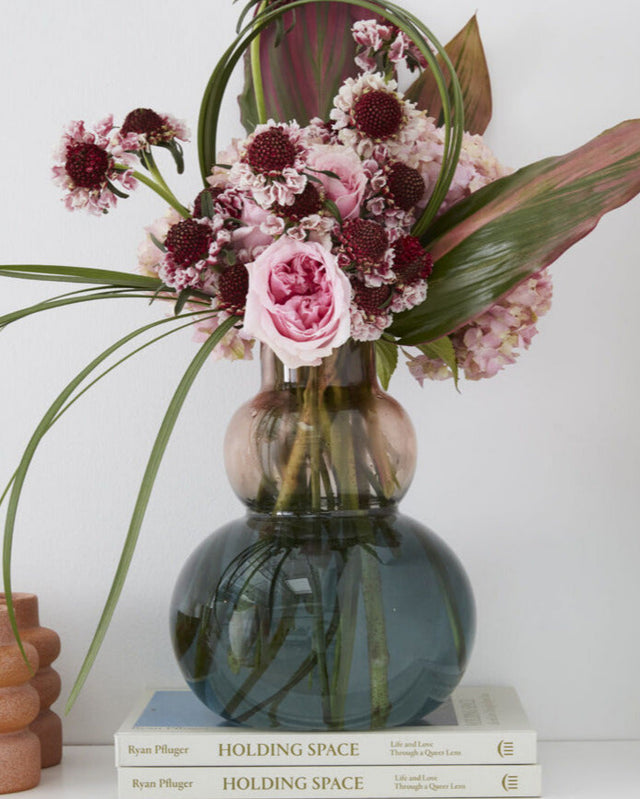TWILIGHT OMBRE GLASS VASE