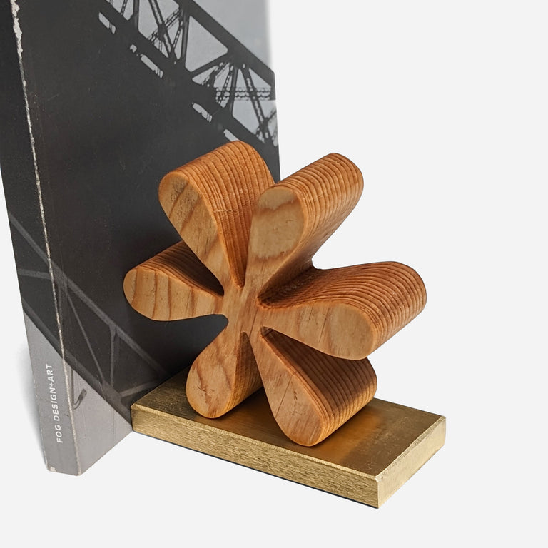 ASTERISK BOOKEND | OBJECTS