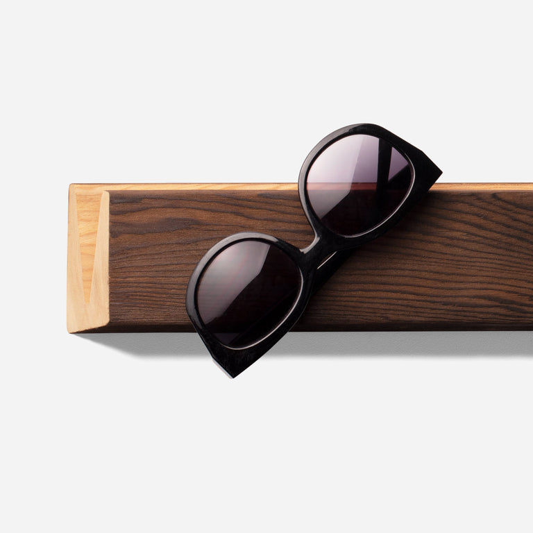 COOL SUNGLASS HOLDER | BY FORMR