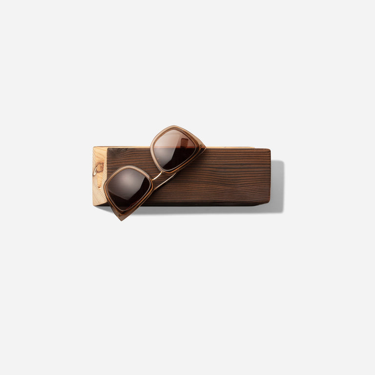 COOL SUNGLASS HOLDER | BY FORMR