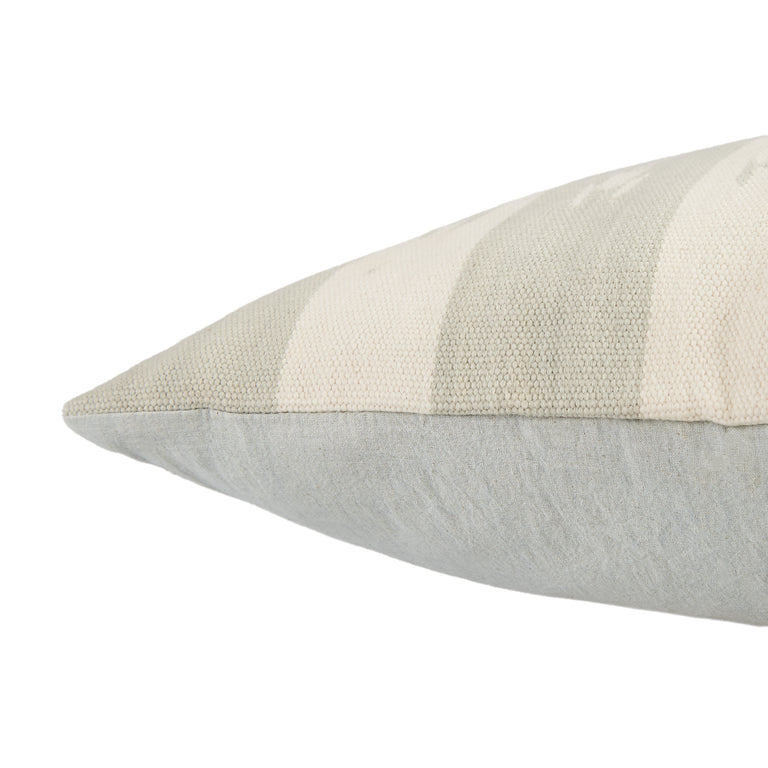 Emani Vanda | Handwoven Pillow from India