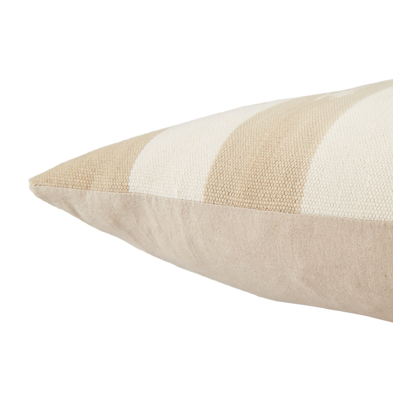 Emani Vanda | Handwoven Pillow from India