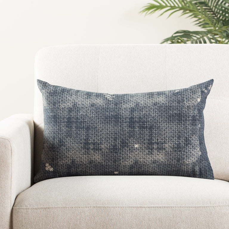 Mercado Amer |  Pillow from India