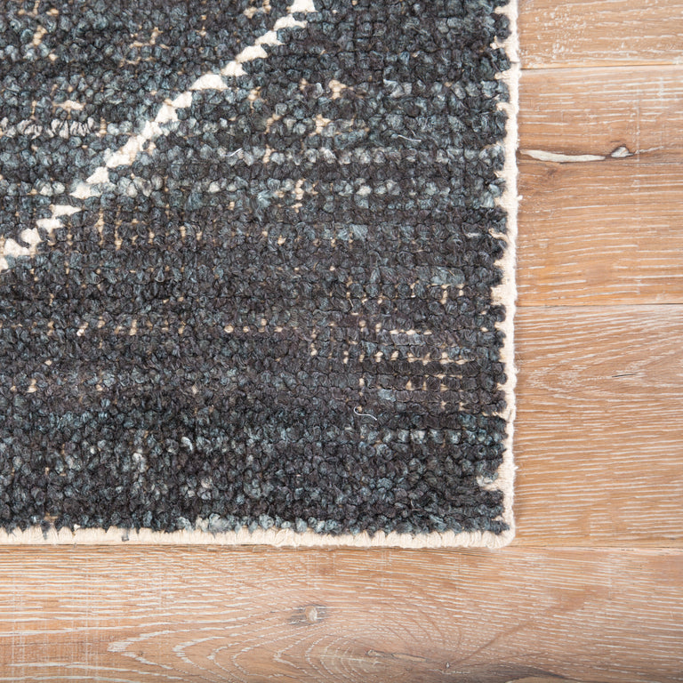 SATELLITE CARMINE HANDWOVEN RUG