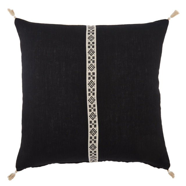Taiga Loma |  Pillow from India