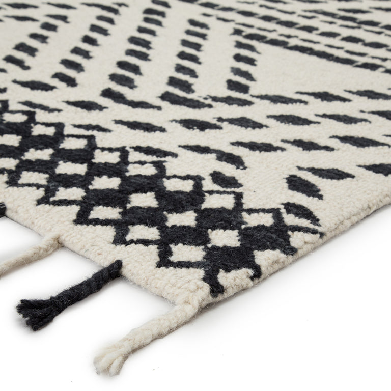 VERA BY NIKKI CHU ROKA | Handmade Hand Tufted Rug