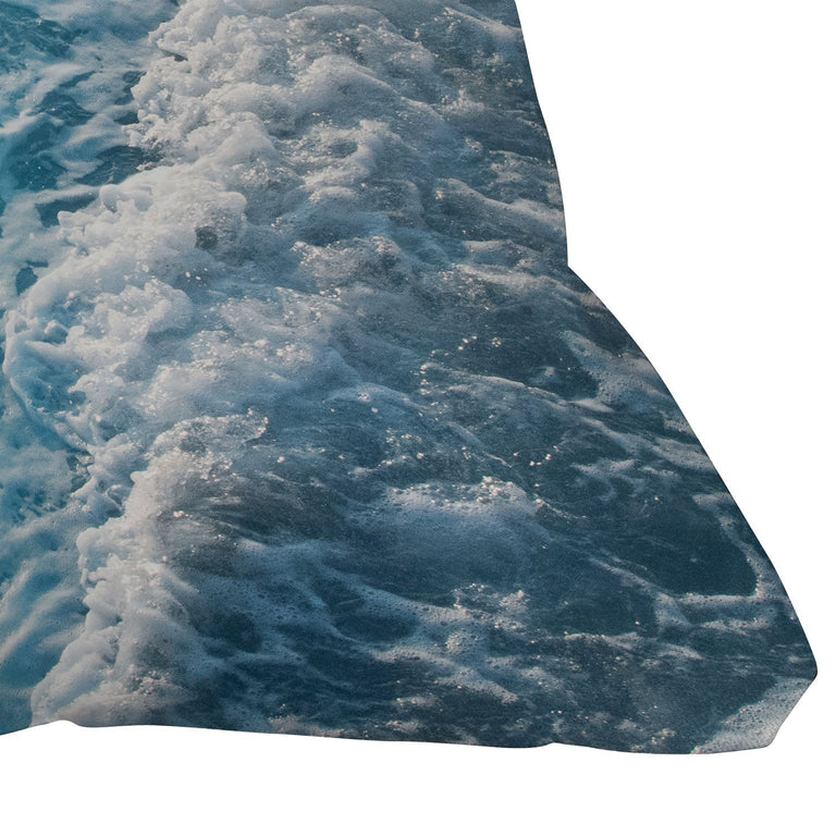 SOFT TURQUOISE OCEAN DREAM WAVES THROW PILLOW