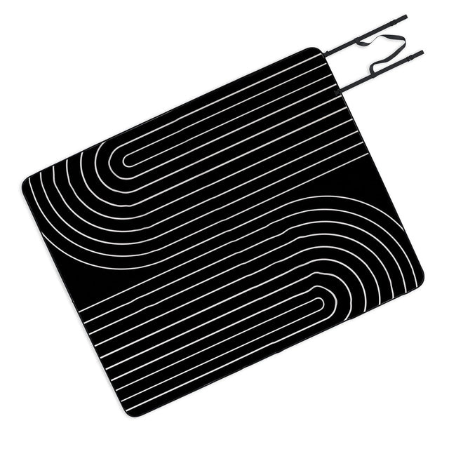 Minimal Line Curvature Black Picnic Blanket